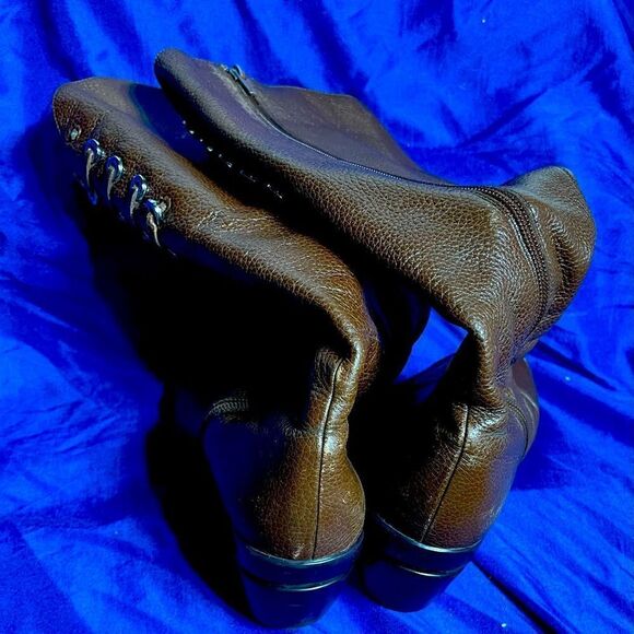 Cole Haan- Nikeair- Vintage Brown Leather Boots- Knee High - Picture 5 of 11